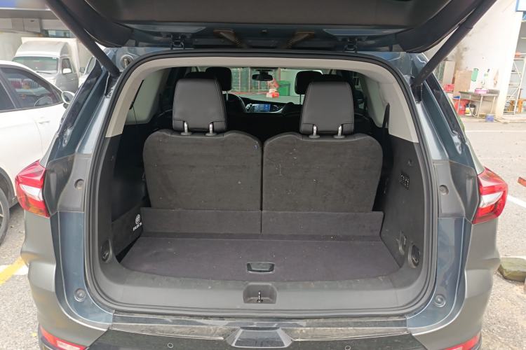 Used Buick Enclave 2020 28T Two-Wheel Drive Prestige Version Trunk