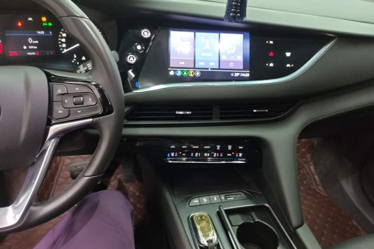Used Buick Enclave 2020 28T Two-Wheel Drive Prestige Version Audio And AC Panel