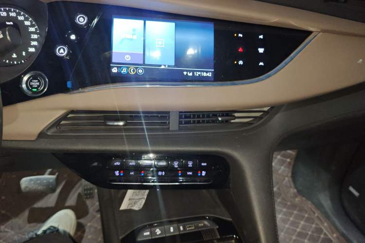 Used Buick Enclave 2020 28T Four-Wheel Drive Luxury Flagship Edition Audio And AC Panel