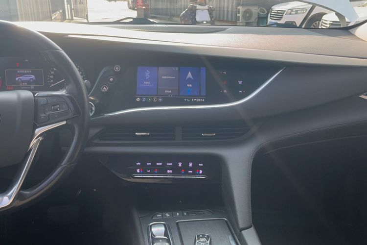 Used Buick Enclave 2020 28T Four-Wheel Drive Prestige Version Audio And AC Panel