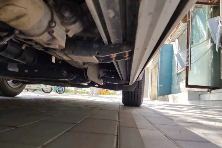 Used Buick Enclave 2020 28T Two-Wheel Drive Zhanqi Version Chassis Front Left