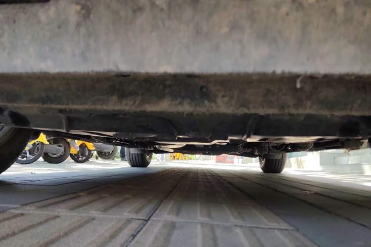 Used Buick Enclave 2020 28T Two-Wheel Drive Zhanqi Version Chassis Front