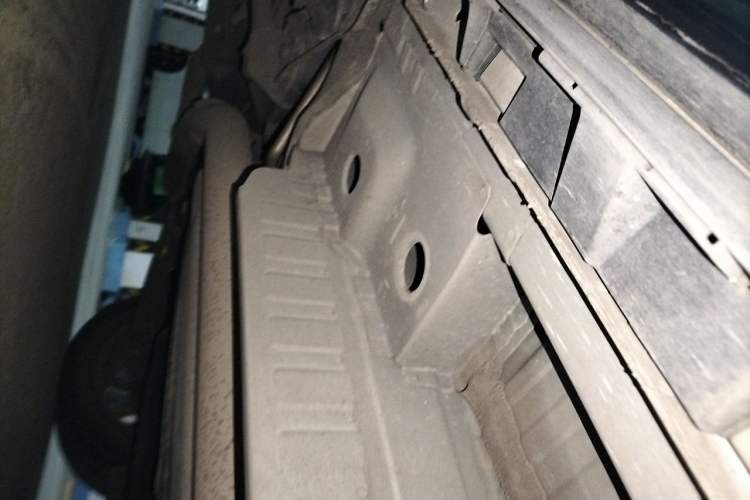 Used Buick Enclave 2020 28T Four-Wheel Drive Luxury Flagship Edition Chassis Rear Right