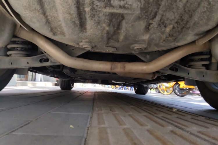 Used Buick Enclave 2020 28T Two-Wheel Drive Zhanqi Version Chassis Rear