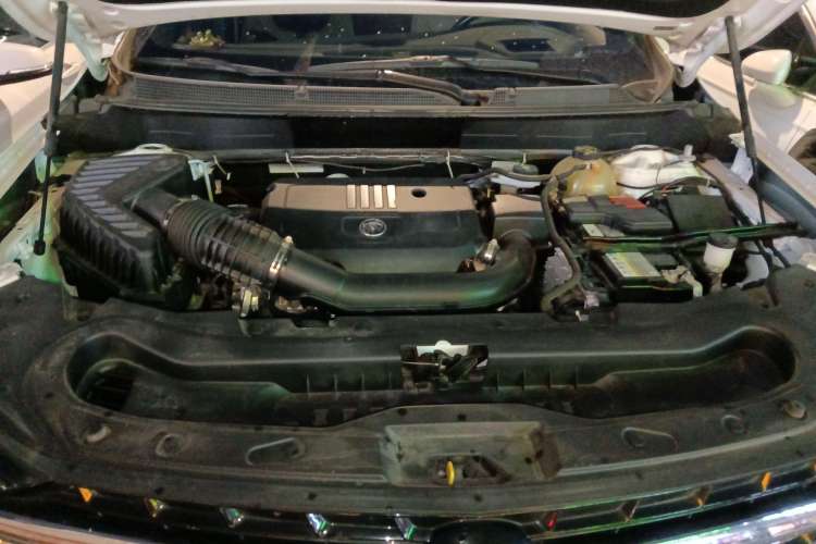 Used Buick Enclave 2020 28T Four-Wheel Drive Luxury Flagship Edition Engine Bay