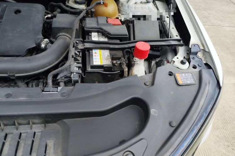 Used Buick Enclave 2020 28T Four-Wheel Drive Flagship Version Engine Bay Left