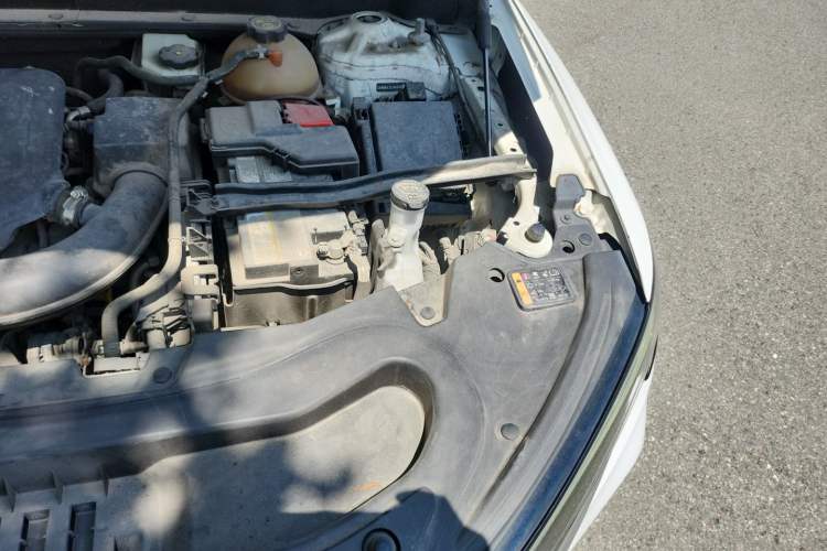 Used Buick Enclave 2020 28T Two-Wheel Drive Luxury Version Engine Bay Left