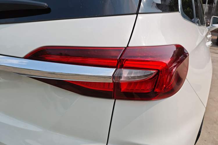Used Buick Enclave 2020 28T Four-Wheel Drive Luxury Flagship Edition Exterior 2