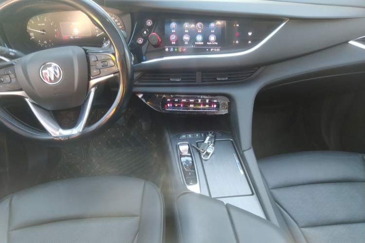 Used Buick Enclave 2020 28T Two-Wheel Drive Prestige Version Interior 1