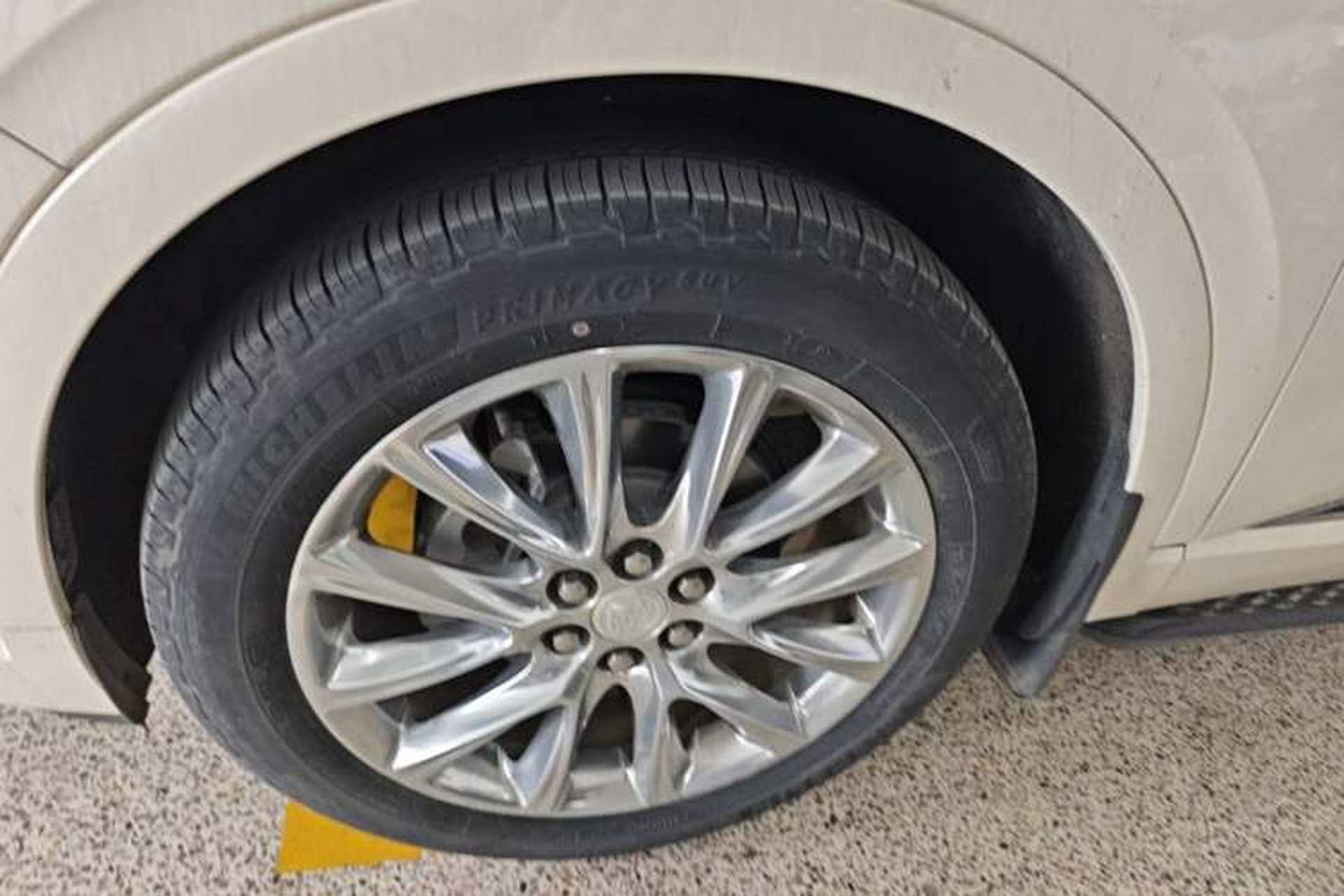 Used Buick Enclave 2020 28T Four-Wheel Drive Flagship Version Left Front Wheel Hub