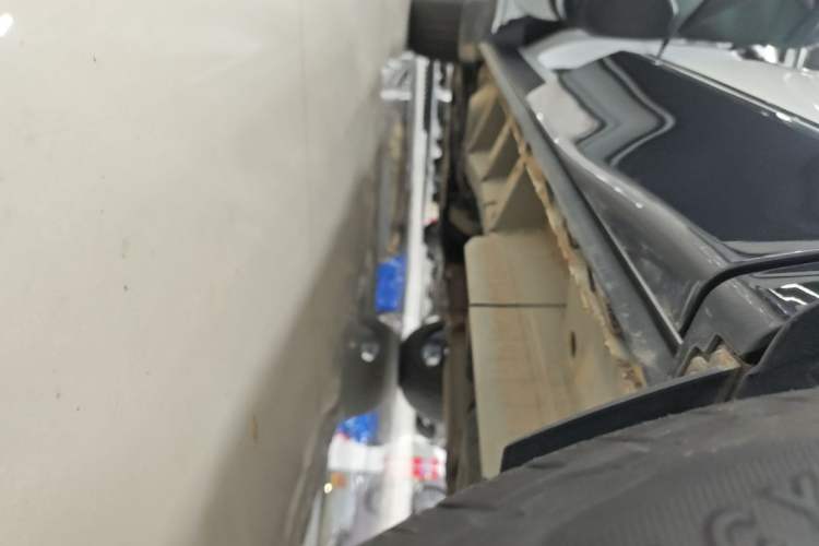 Used Buick Enclave 2020 28T Two-Wheel Drive Prestige Version Left Side Sill