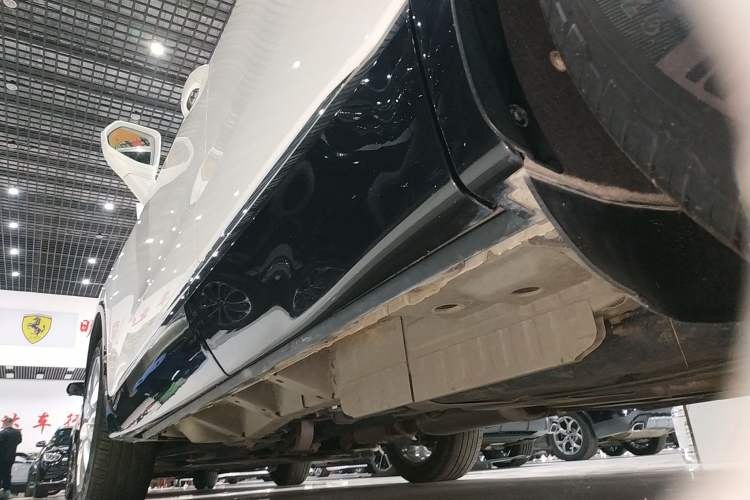 Used Buick Enclave 2020 28T Four-Wheel Drive Prestige Version Left Side Sill