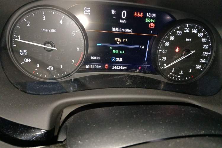 Used Buick Enclave 2020 28T Four-Wheel Drive Luxury Flagship Edition Odometer Close Up