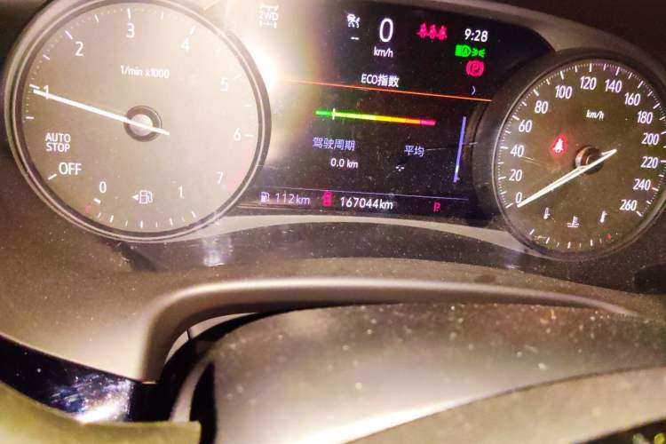 Used Buick Enclave 2020 28T Four-Wheel Drive Luxury Flagship Edition Odometer Close Up