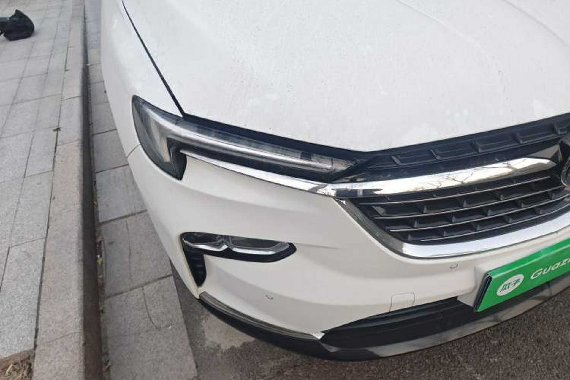 Used Buick Enclave 2020 28T Four-Wheel Drive Luxury Flagship Edition Right Front Headlight