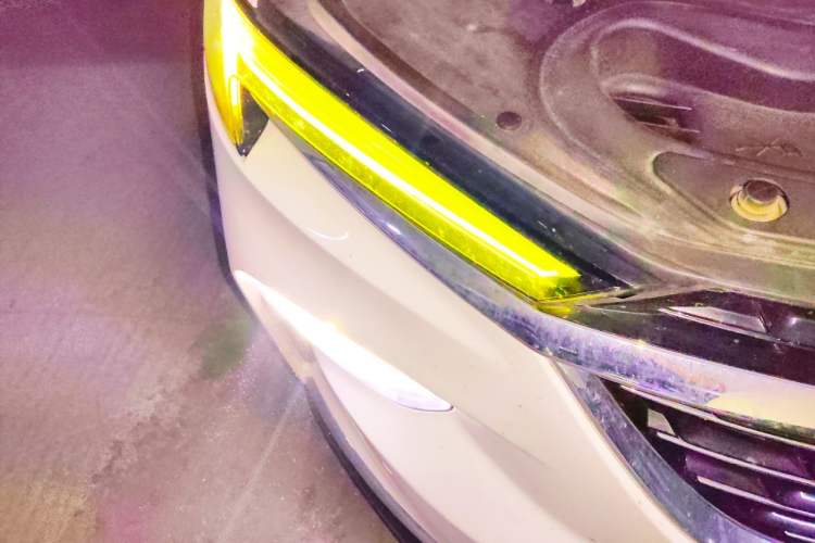 Used Buick Enclave 2020 28T Four-Wheel Drive Luxury Flagship Edition Right Front Headlight