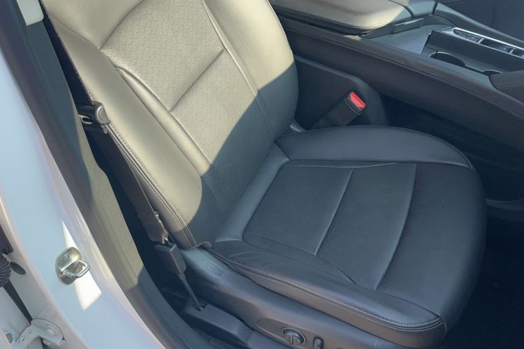Used Buick Enclave 2020 28T Four-Wheel Drive Prestige Version Right Front Seat