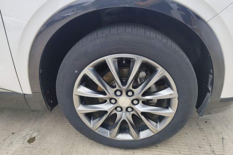 Used Buick Enclave 2020 28T Four-Wheel Drive Flagship Version Right Front Wheel Hub