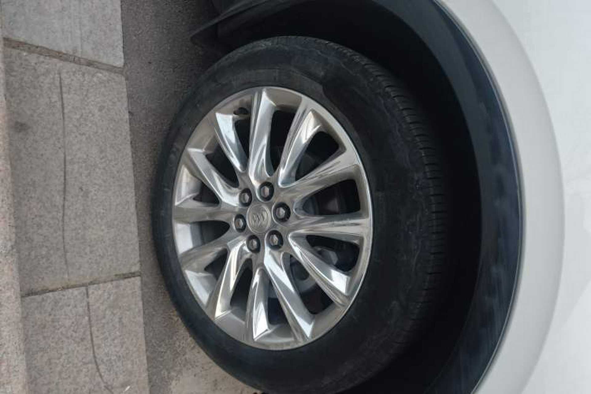 Used Buick Enclave 2020 28T Four-Wheel Drive Luxury Flagship Edition Right Front Wheel Hub