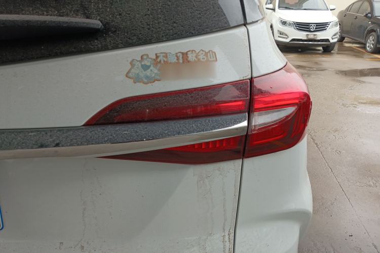 Used Buick Enclave 2020 28T Two-Wheel Drive Prestige Version Right Rear Taillight