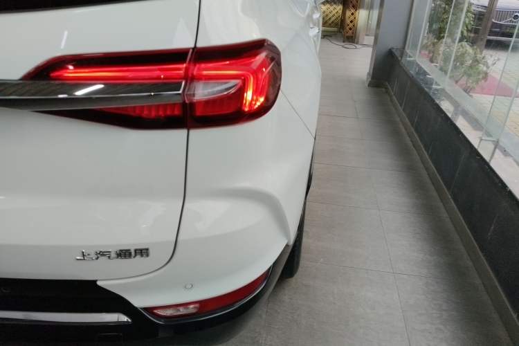 Used Buick Enclave 2020 28T Four-Wheel Drive Luxury Flagship Edition Right Rear Taillight