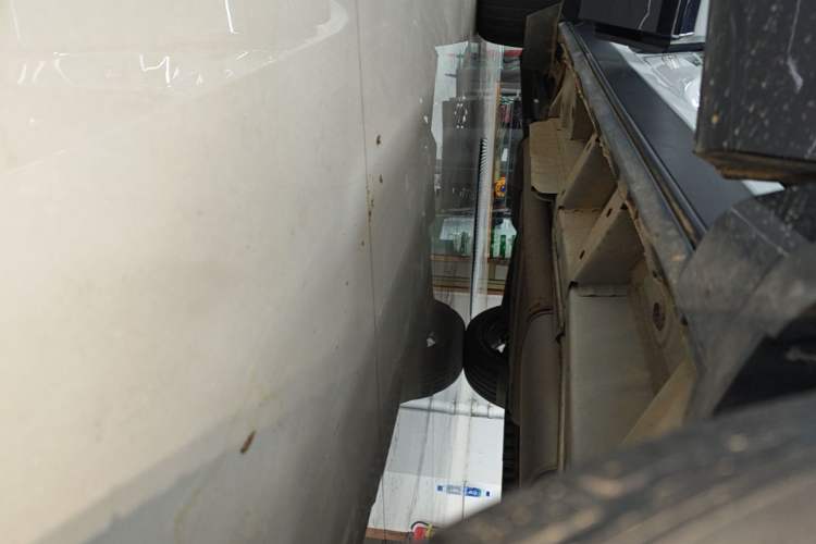 Used Buick Enclave 2020 28T Two-Wheel Drive Prestige Version Right Side Sill