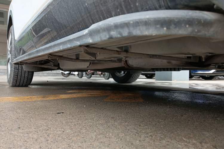 Used Buick Enclave 2020 28T Two-Wheel Drive Prestige Version Right Side Sill