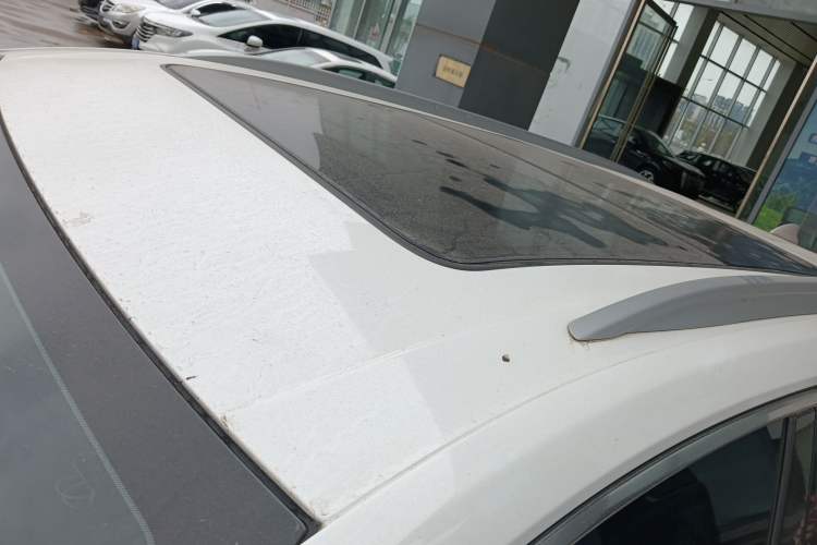 Used Buick Enclave 2020 28T Two-Wheel Drive Prestige Version Roof