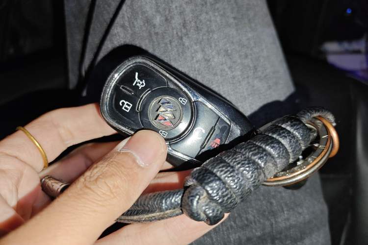 Used Buick Enclave 2020 28T Four-Wheel Drive Prestige Version Vehicle Key
