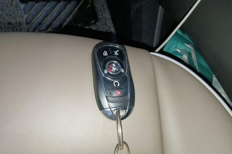 Used Buick Enclave 2020 28T Four-Wheel Drive Luxury Flagship Edition Vehicle Key