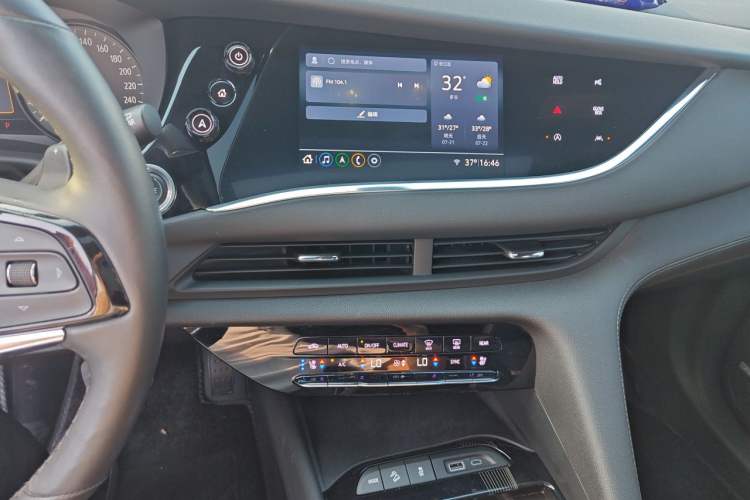 Used Buick Enclave 2022 652T 4x4 Prestige Flagship 6-Seater Audio And AC Panel