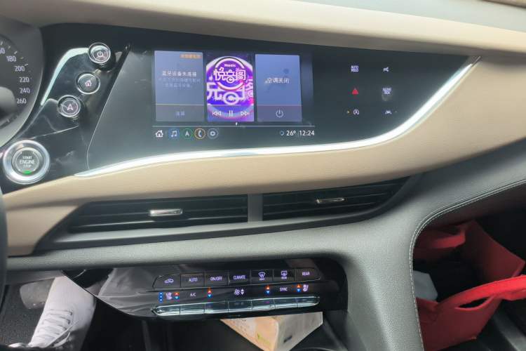 Used Buick Enclave 2022 652T 4x4 Prestige Flagship 7-Seater Audio And AC Panel