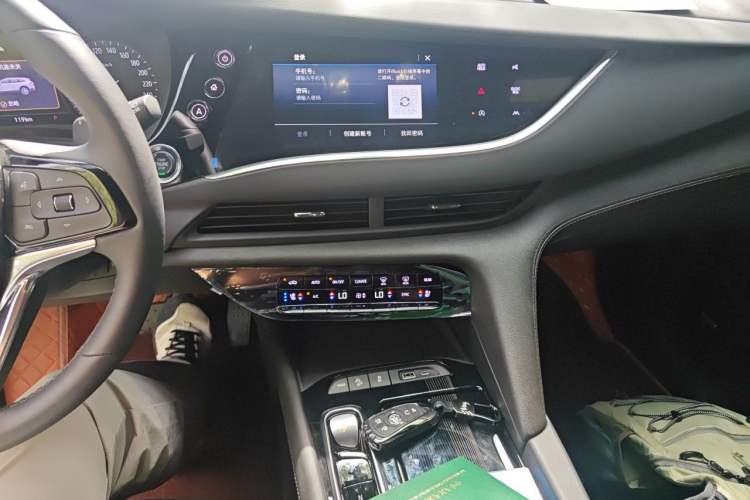Used Buick Enclave 2022 652T 4x4 Prestige Flagship 6-Seater Audio And AC Panel