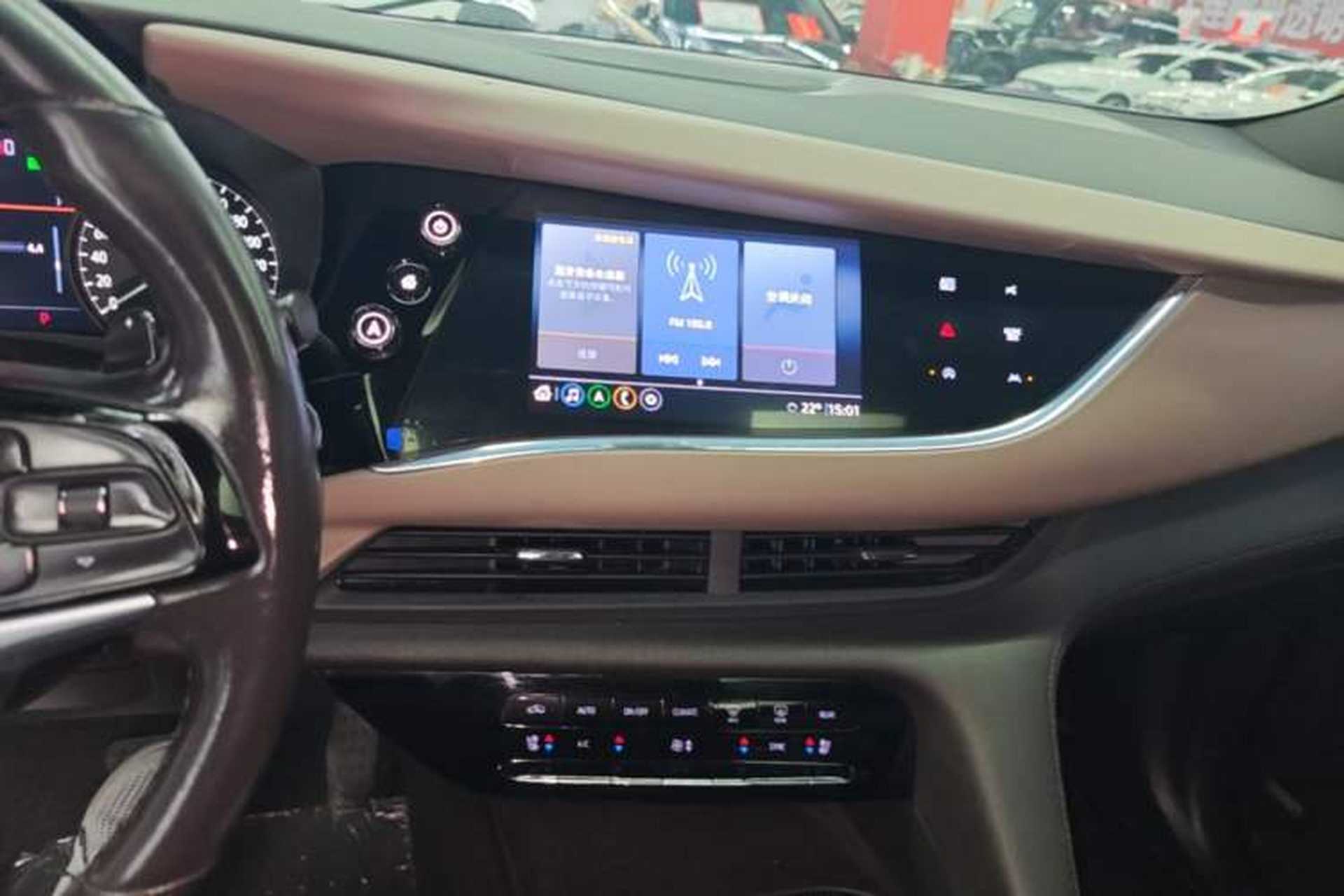 Used Buick Enclave 2022 652T 4x4 Prestige Flagship 7-Seater Audio And AC Panel