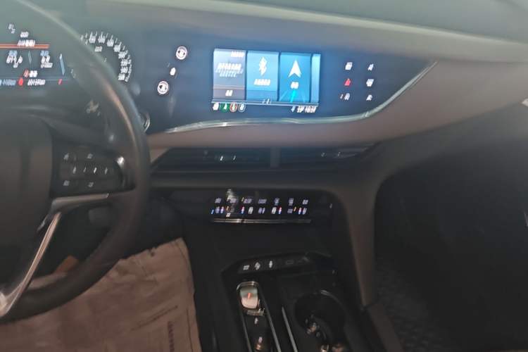 Used Buick Enclave 2022 652T 4x4 Prestige Flagship 7-Seater Audio And AC Panel
