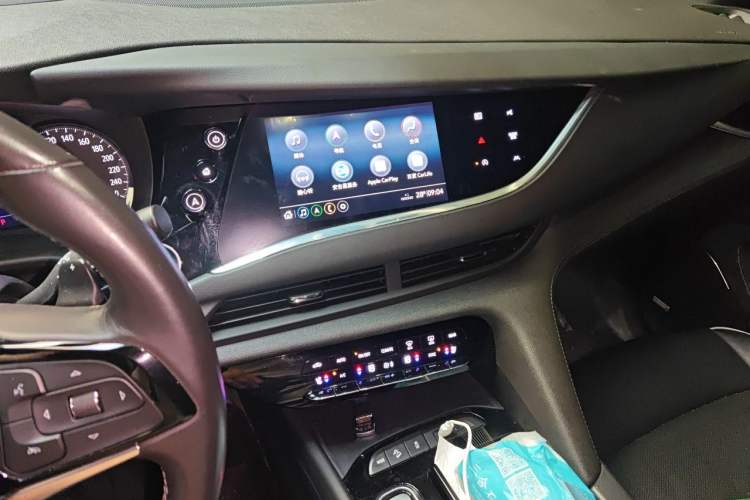 Used Buick Enclave 2022 652T 4x4 Prestige Flagship 6-Seater Audio And AC Panel