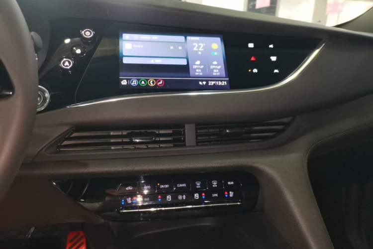 Used Buick Enclave 2022 652T 4x4 Prestige Flagship 6-Seater Audio And AC Panel