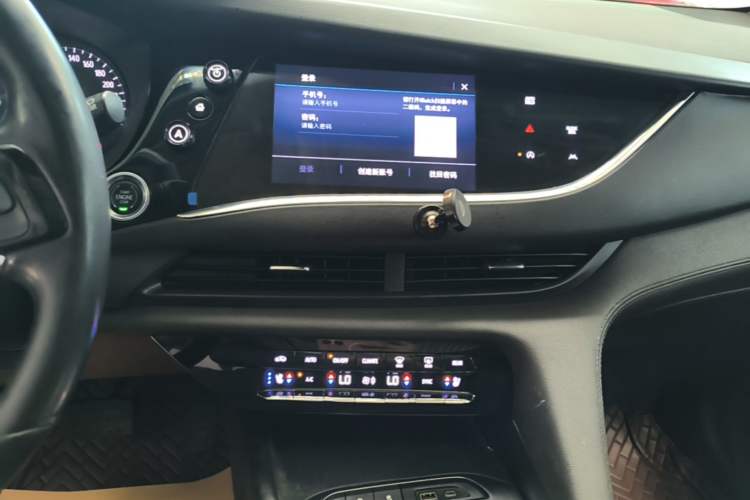 Used Buick Enclave 2022 652T Two-Wheel-Drive Prestige 7-Seater Audio And AC Panel