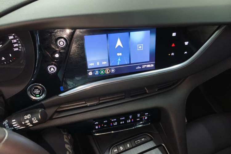 Used Buick Enclave 2022 652T Two-Wheel-Drive Prestige 7-Seater Audio And AC Panel