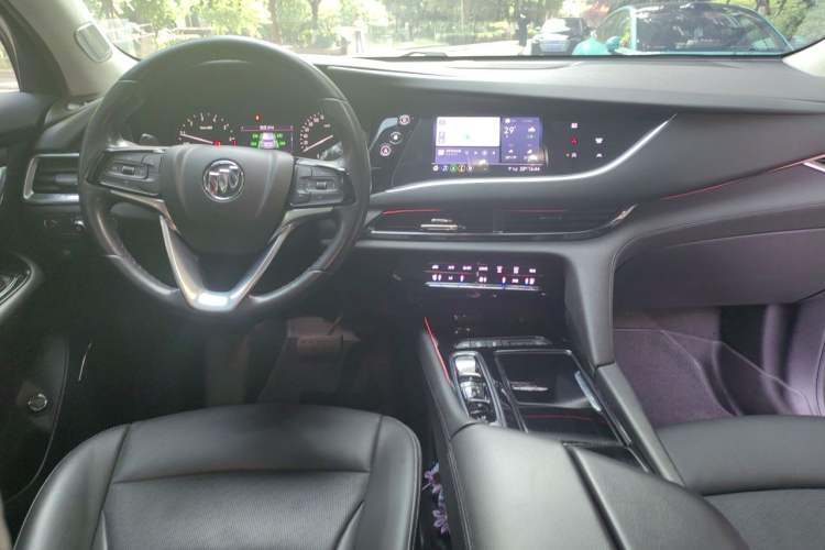 Used Buick Enclave 2022 652T Two-Wheel-Drive Prestige 7-Seater Center Console