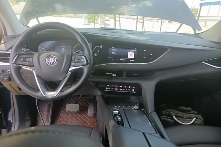 Used Buick Enclave 2022 652T Two-Wheel-Drive Prestige 7-Seater Center Console