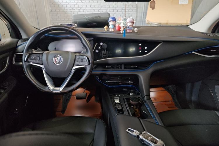 Used Buick Enclave 2022 652T Two-Wheel-Drive Prestige 7-Seater Center Console