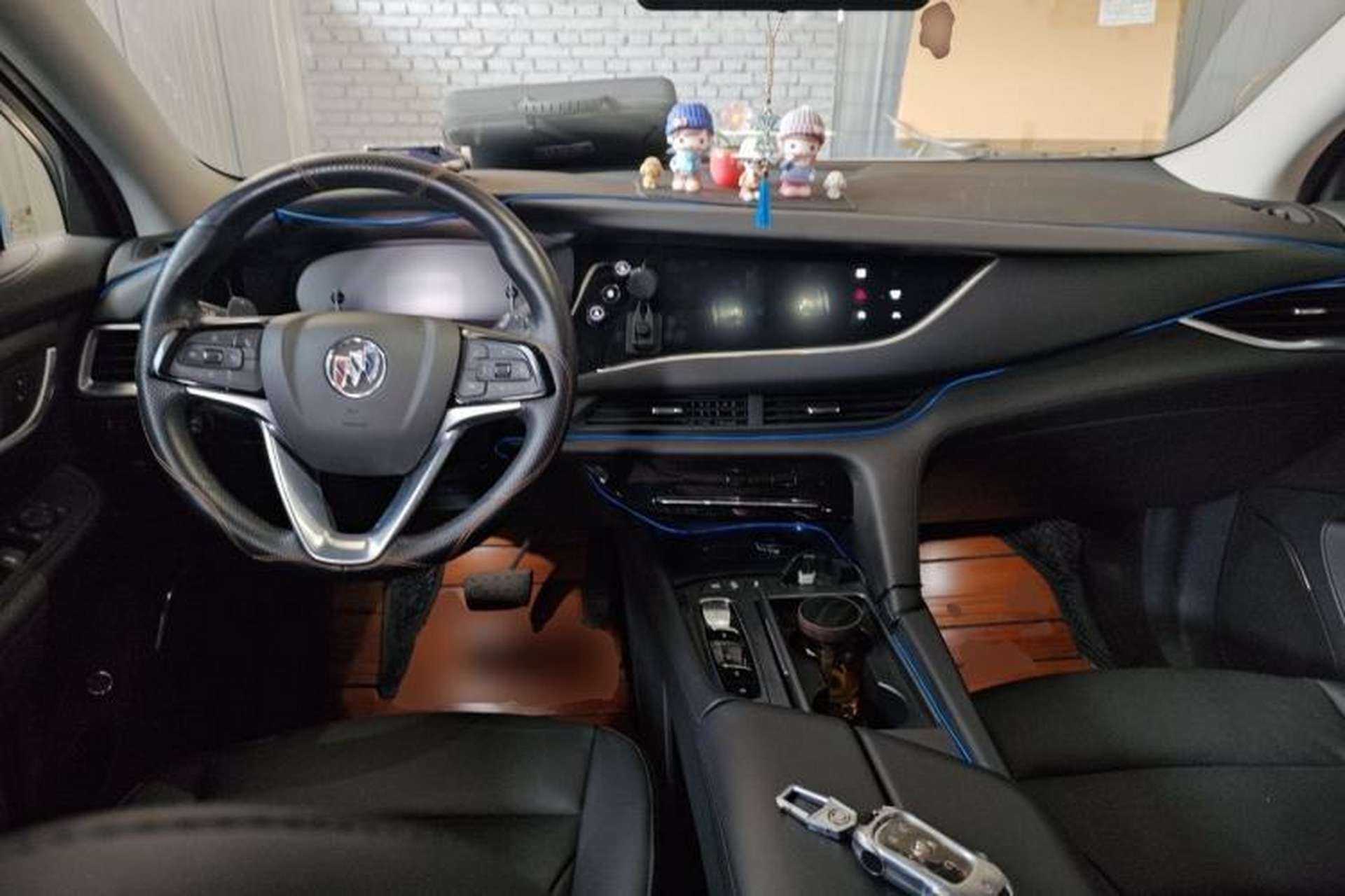 Used Buick Enclave 2022 652T Two-Wheel-Drive Prestige 7-Seater Center Console