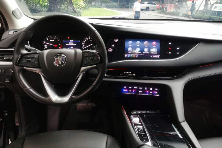 Used Buick Enclave 2022 652T Two-Wheel-Drive Prestige 7-Seater Center Console