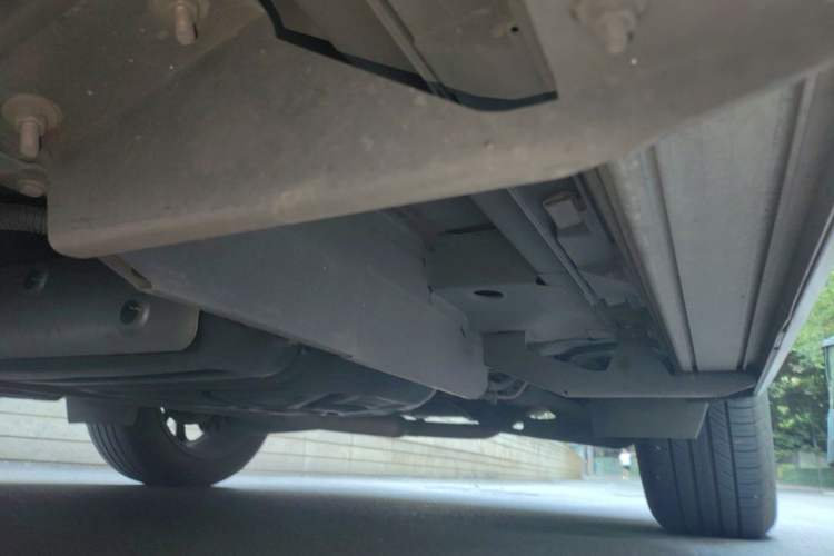 Used Buick Enclave 2022 652T Two-Wheel-Drive Prestige 7-Seater Chassis Rear Left