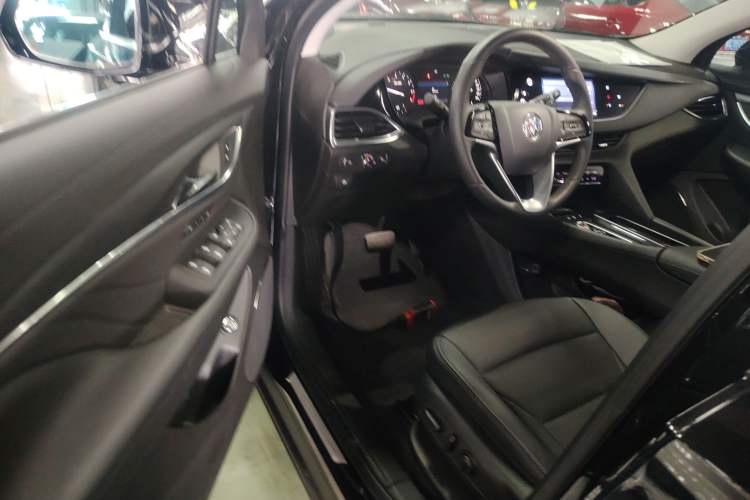 Used Buick Enclave 2022 652T Two-Wheel-Drive Prestige 7-Seater Driver Seat