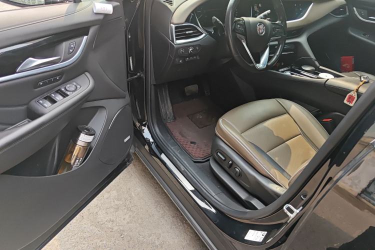 Used Buick Enclave 2022 652T 4x4 Prestige Flagship 7-Seater Driver Seat
