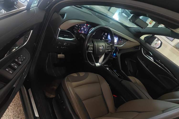 Used Buick Enclave 2022 652T 4x4 Prestige Flagship 7-Seater Driver Seat