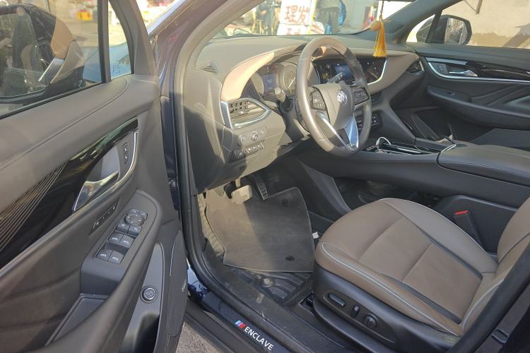 Used Buick Enclave 2022 652T 4x4 Prestige Flagship 7-Seater Driver Seat