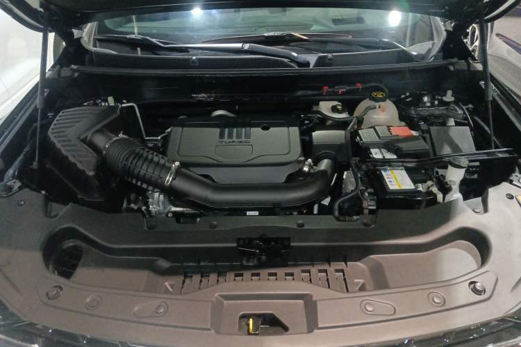Used Buick Enclave 2022 652T 4x4 Prestige Flagship 6-Seater Engine Bay